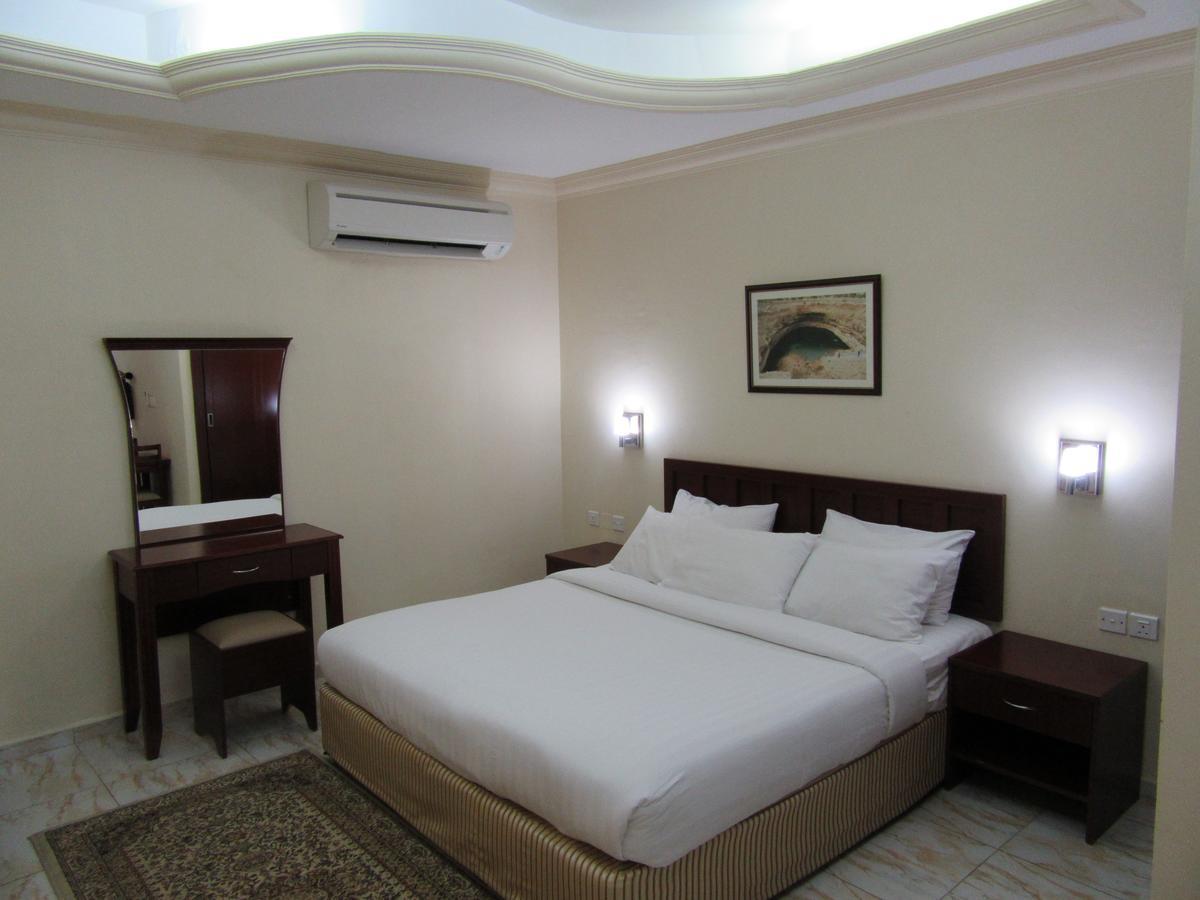 Al Ferdous Hotel Apartments 무스카트 외부 사진